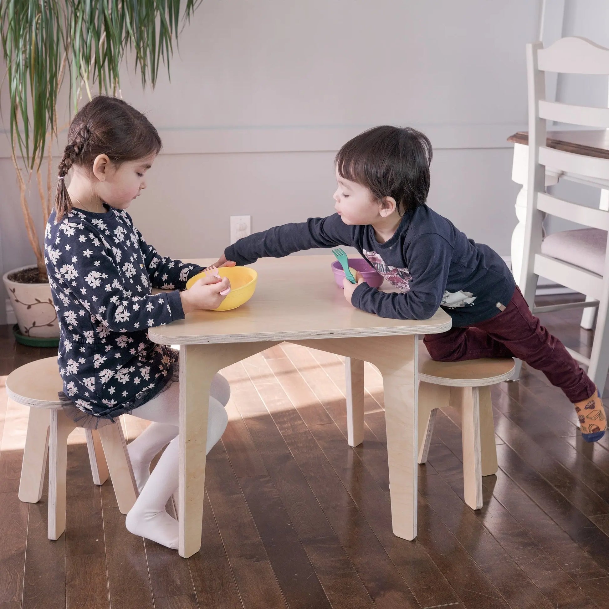 Ensemble de table de jeu tabourets bois pour enfant Bois Concept SC | Woodworking and furniture